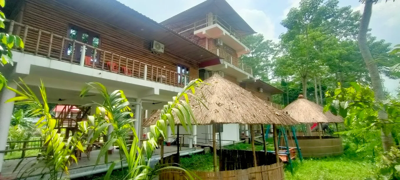 bamboo-cottage-1